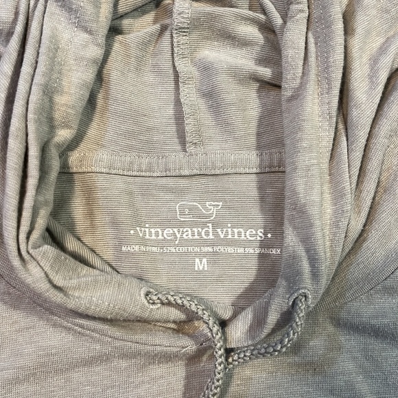 Vineyard vine put a long sleeve in size is medium - Picture 8 of 13